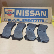 Original Nissan GT-R R35 Bremsbeläge vorne D1MFM-80B0J D1060-JF20C D1060-80B0A 