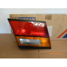 Original Nissan Primera P10 Rücklicht LH Innen B6555-99J01