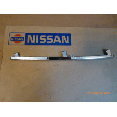 Original Nissan Zierleiste Chrom Kühlergrill rechts Micra K12 62382-AX600   62382AX600