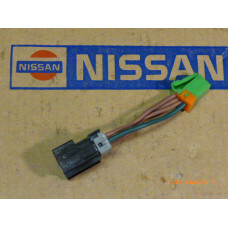 Original Nissan Pickup D21 Sicherung 24022-74G10