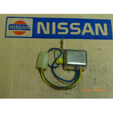 Original Nissan Patrol 160 Relais/Widerstand Armaturenbrett 25035-C8106