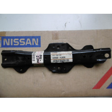 Original Nissan Primera P11 Primera WP11 Strebe Schloßträger 62550-4J830