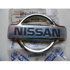 Original Nissan Terrano R20 Emblem vorne 62890-7F000