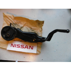 Original Nissan Sunny N13 Sunny B12 Motorlager hinten 11320-52A04