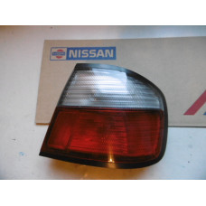 Original Nissan Primera P11 Rücklicht rechts außen 26550-2F725