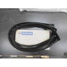 Original Nissan Patrol Y61 Türdichtung LH 80831-VB000 80831-VB001 80831-VB002