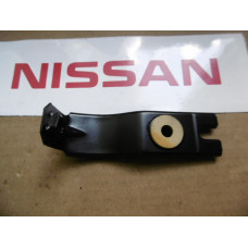 Original Nissan Sunny B12 Halter Stoßstange hinten rechts 85270-50A00