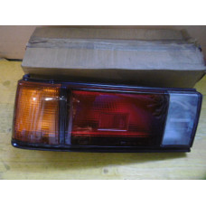 Original Nissan Sunny B11 Heckleuchte links 26555-03A10