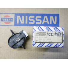 Original Nissan Primera P10 Verteilerfinger 22157-71J00