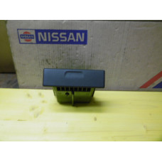 Original Nissan Primera W10 Aschenbecher 68810-76N05