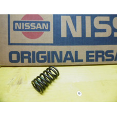 Original Nissan Primera P10 Serena C23M Ventilfeder 13203-70J10