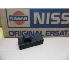 Original Nissan 350Z Z33 Schalter Fensterheber Beifahrer 25411-CD70D