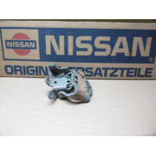 Original Nissan Datsun Cherry N10 Cherry FII Scharnier Tür vorne links unten 80421-M3001 80421-M8000